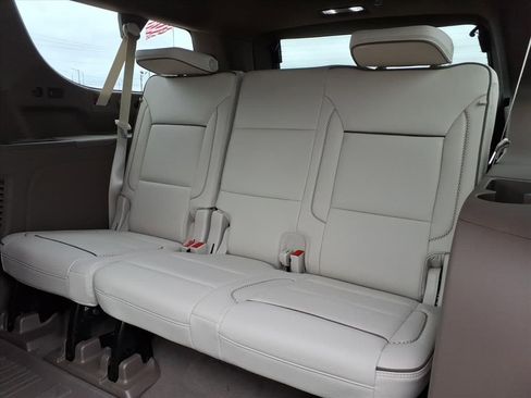 Used 2026 GMC Yukon XL Denali w/ Denali Reserve Package image 14