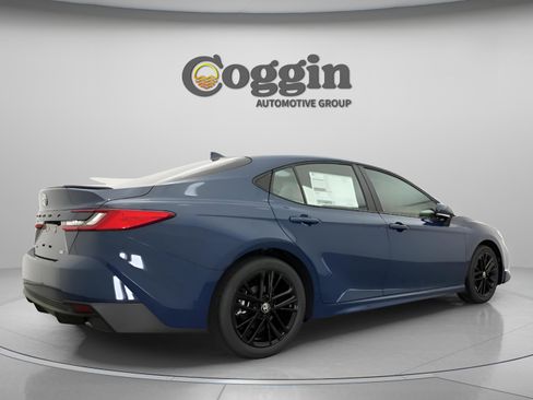 New 2026 Toyota Camry SE FWD image 18