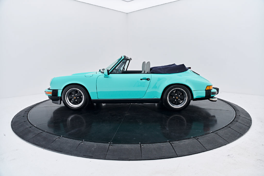 Used 1988 Porsche 911 Carrera RWD image 12