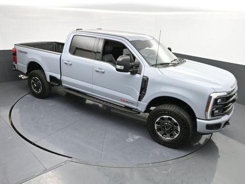 Used 2024 Ford F250 Lariat w/ Lariat Ultimate Package image 32