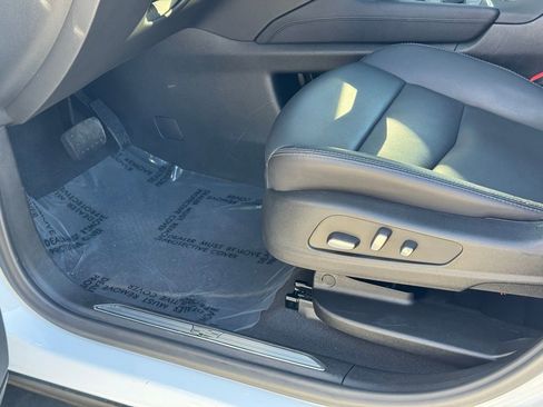 Certified 2025 Cadillac XT5 Premium Luxury image 23