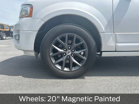 Used 2017 Ford Expedition Limited w/ Equipment Group 301A AWD/4WD image 22