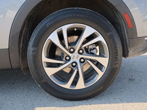 Used 2022 Buick Envision Essence w/ Safety Package image 18