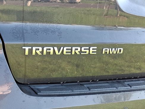 Used 2017 Chevrolet Traverse LT w/ Style and Technology Package AWD/4WD image 10