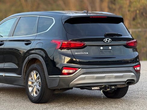 Used 2019 Hyundai Santa Fe SE image 16