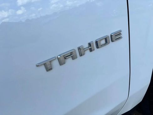 Used 2021 Chevrolet Tahoe Premier w/ Premium Package AWD/4WD image 9
