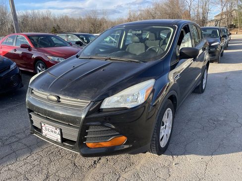 Used 2014 Ford Escape S FWD image 2