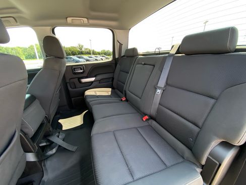Used 2018 Chevrolet Silverado 1500 LT w/ All Star Edition AWD/4WD image 11