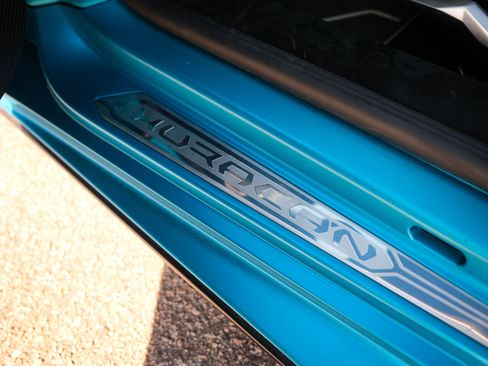 Used 2022 Lamborghini Huracan STO image 22