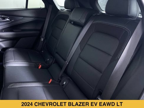 Used 2024 Chevrolet Blazer EV LT AWD/4WD image 12