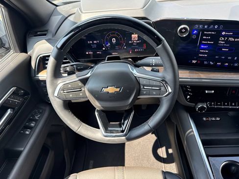 Certified 2026 Chevrolet Tahoe High Country AWD/4WD image 11