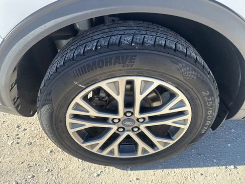 Used 2021 Ford Escape SEL image 11