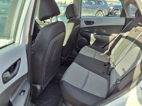 Used 2019 Hyundai Kona SE image 24