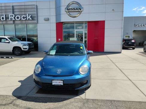 Used 2016 Volkswagen Beetle 1.8T S FWD image 2
