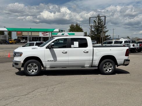 Used 2023 RAM 1500 Laramie AWD/4WD image 11