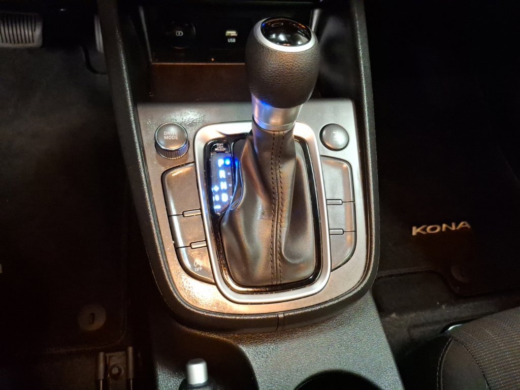 Used 2023 Hyundai Kona SEL AWD/4WD image 25