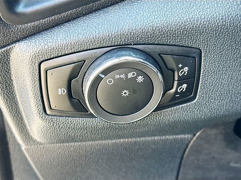 Used 2019 Ford EcoSport Titanium image 11