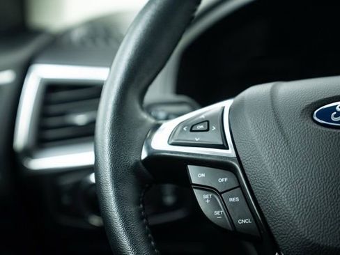 Used 2024 Ford Edge Titanium image 21