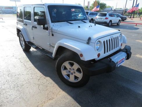 Used 2010 Jeep Wrangler Unlimited Sahara w/ Dual Top Group image 3