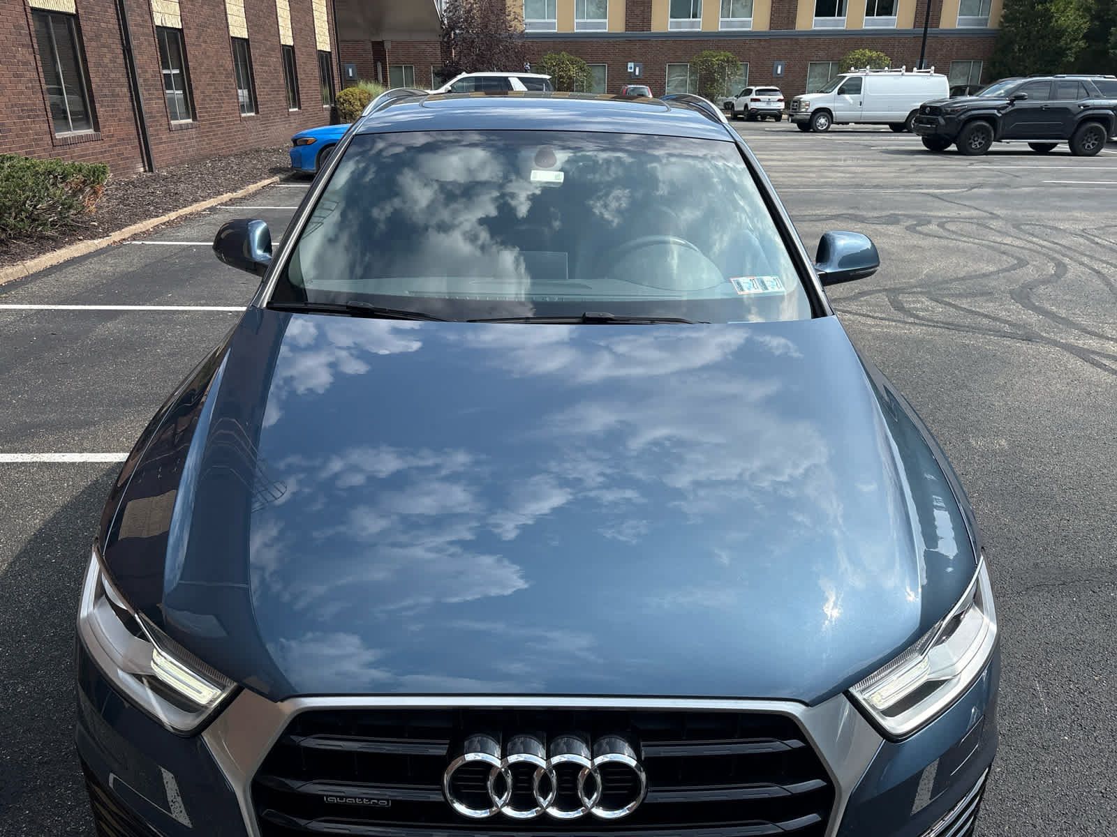 Used 2018 Audi Q3 2.0T Premium AWD/4WD image 8