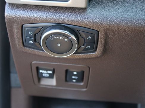 Used 2020 Ford F150 King Ranch w/ Equipment Group 601A Luxury AWD/4WD image 21