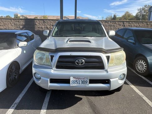 Used 2008 Toyota Tacoma PreRunner w/ TRD Sport Pkg #1 RWD image 3