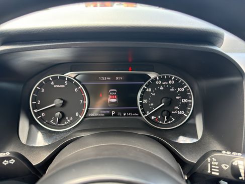 Used 2024 Nissan Rogue SV FWD image 18