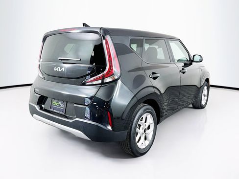 Used 2025 Kia Soul LX w/ LX Technology Package image 9