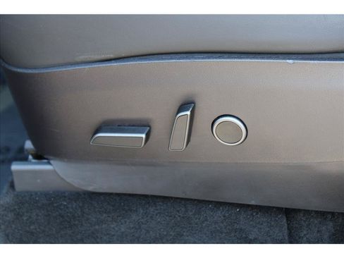 Used 2022 Tesla Model Y Performance AWD/4WD image 13