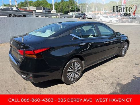 Certified 2023 Nissan Altima 2.5 SV w/ SV Premium Package AWD/4WD image 7