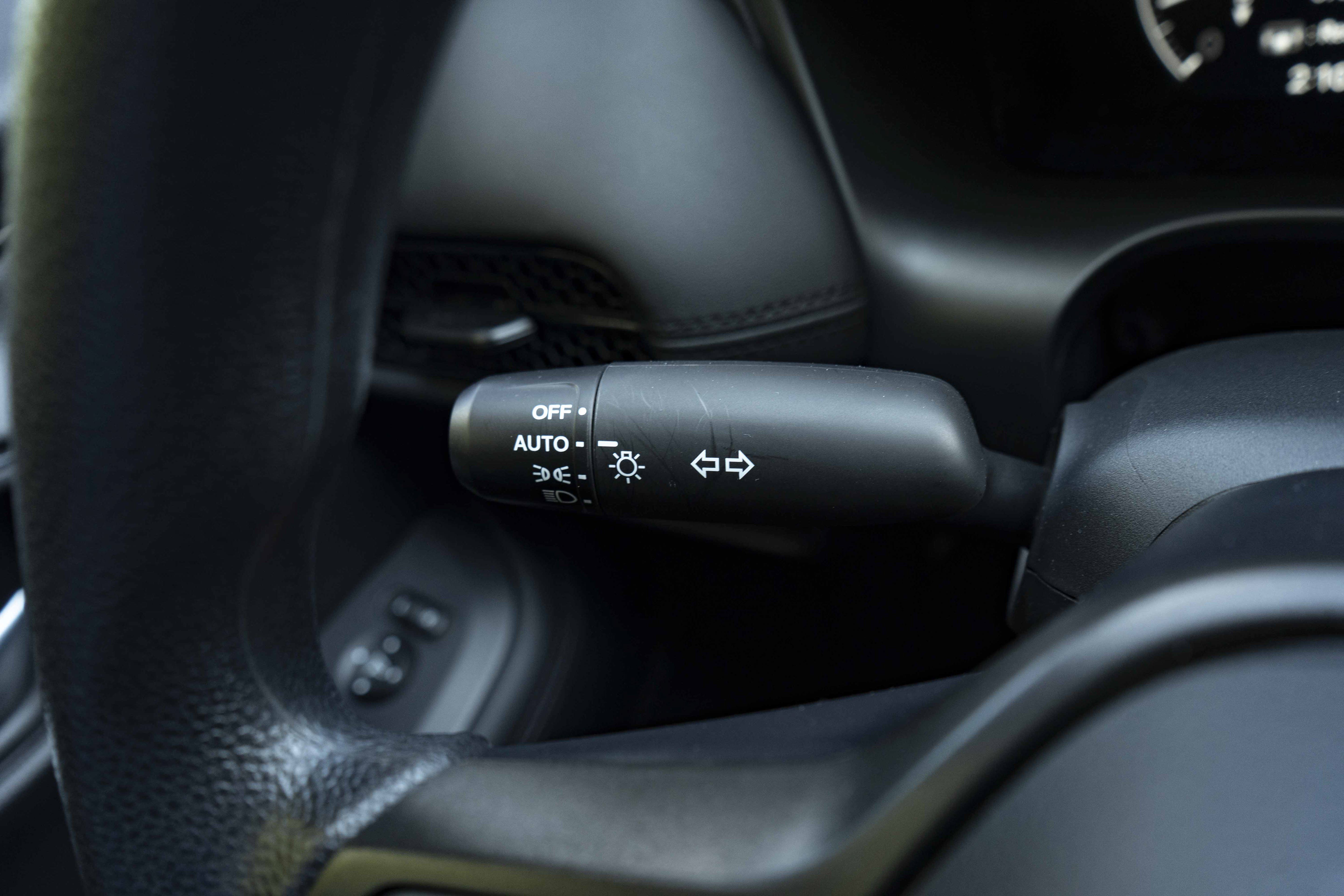 Used 2027 Honda HR-V LX image 23