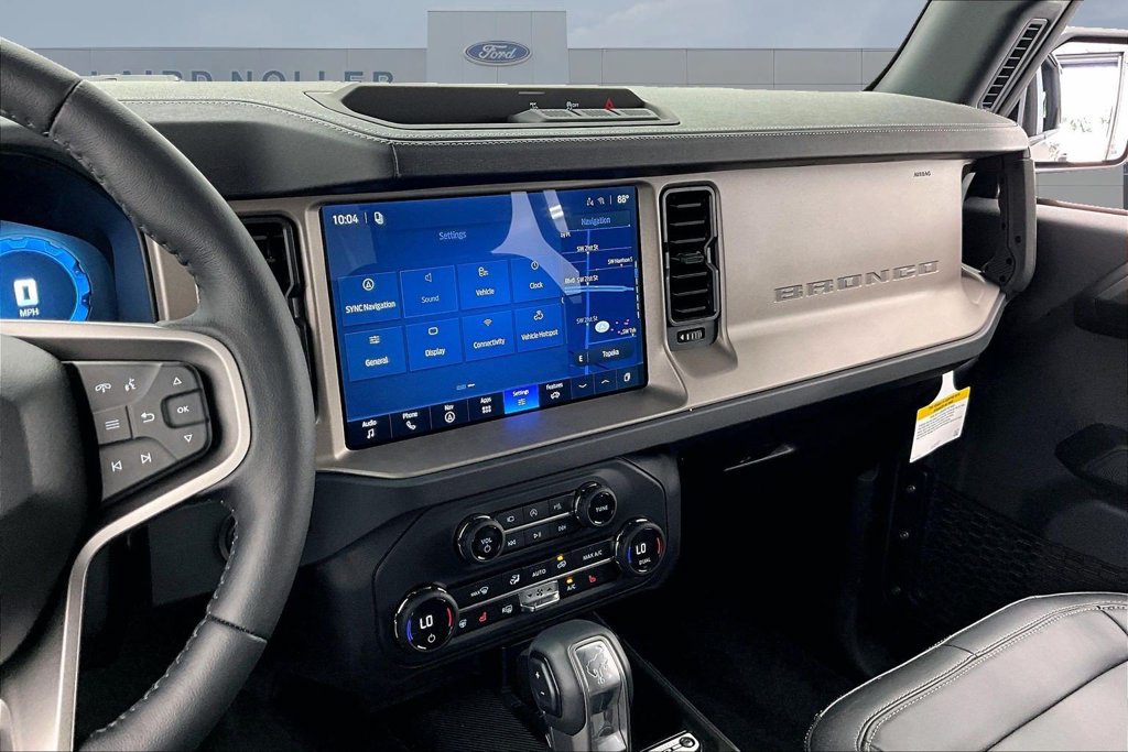 New 2026 Ford Bronco Outer Banks AWD/4WD image 6