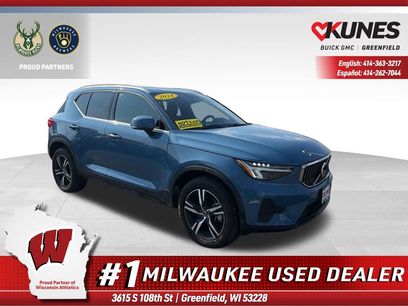Used 2024 Volvo XC40 B5 Core