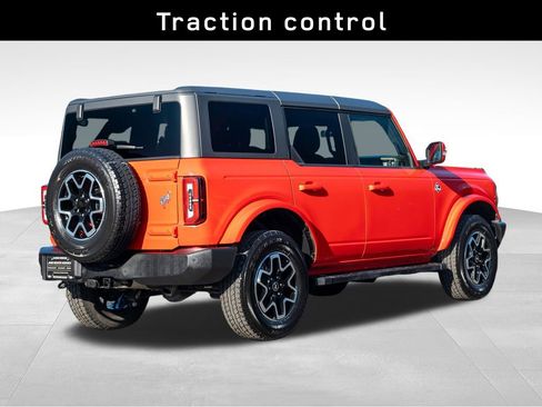 Used 2023 Ford Bronco Outer Banks image 4