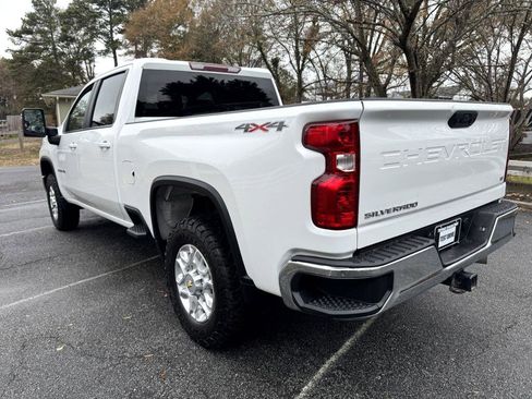 Used 2021 Chevrolet Silverado 2500 LT w/ Fleet Comfort Package image 3