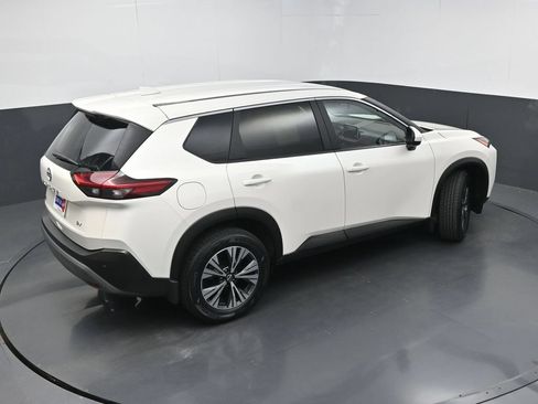 Used 2023 Nissan Rogue SV FWD image 32