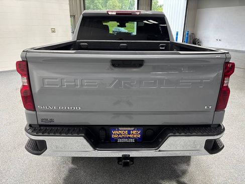 Used 2024 Chevrolet Silverado 1500 LT AWD/4WD image 6