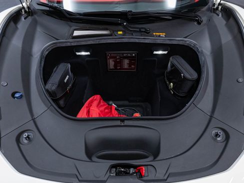 Used 2021 Ferrari F8 Tributo RWD image 64
