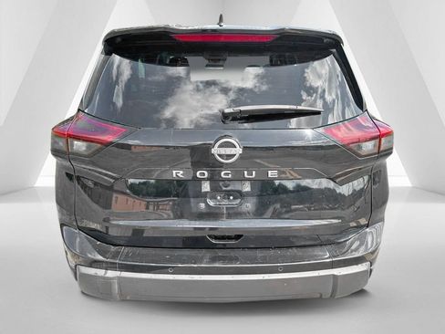 Used 2024 Nissan Rogue S FWD image 6