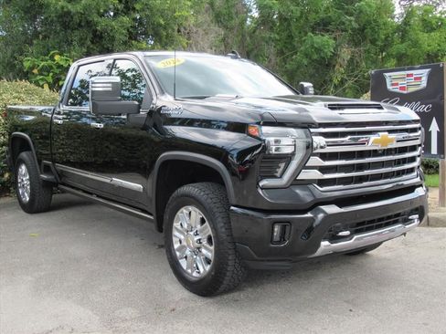 Used 2024 Chevrolet Silverado 2500 High Country w/ High Country Premium Package AWD/4WD image 1