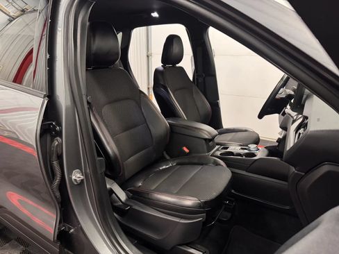 Used 2025 Ford Escape ST-Line w/ Tech Pack #1 AWD/4WD image 43