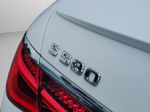 Used 2024 Mercedes-Benz S 580 4MATIC Sedan image 30