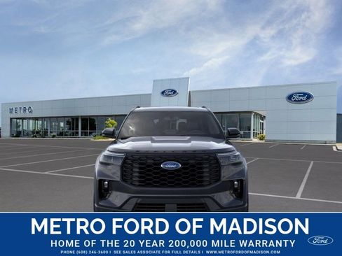 New 2026 Ford Explorer ST-Line w/ ST-Line Street Pack AWD/4WD image 7