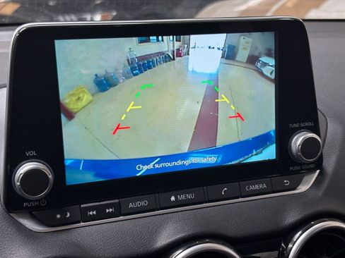 Used 2025 Nissan Sentra SV FWD image 18