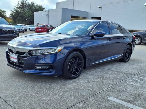 Used 2018 Honda Accord EX image 22