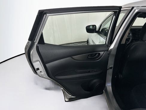 Used 2022 Nissan Rogue Sport S FWD image 24