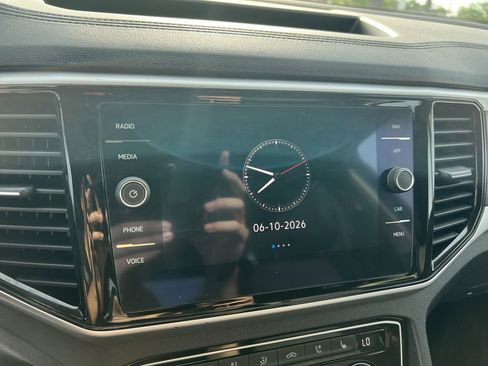 Used 2022 Volkswagen Atlas SEL Premium AWD/4WD image 23
