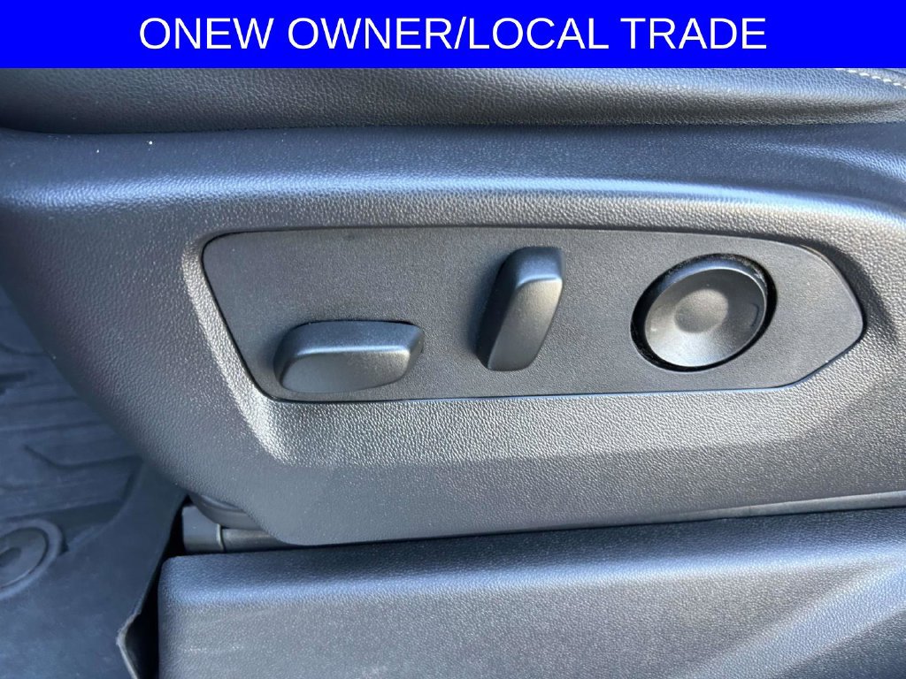 Used 2024 GMC Sierra 1500 SLT w/ SLT Premium Plus Package AWD/4WD image 17