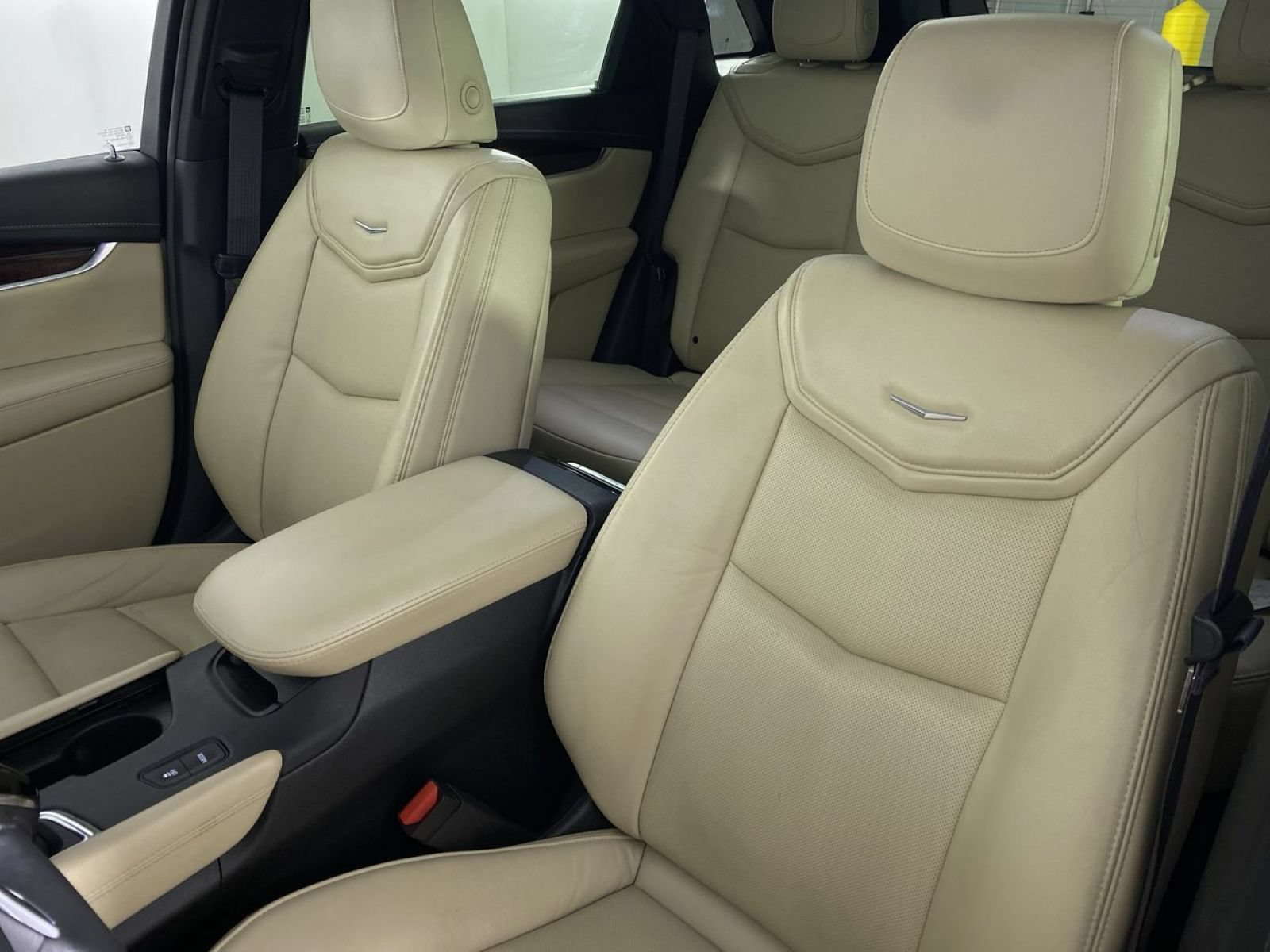 Certified 2017 Cadillac XT5 Premium Luxury w/ Driver Assist Package FWD image 12