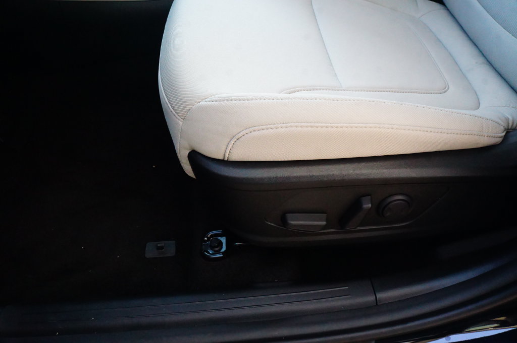 New 2026 Hyundai Tucson SEL w/ Tow & Go Package FWD image 18